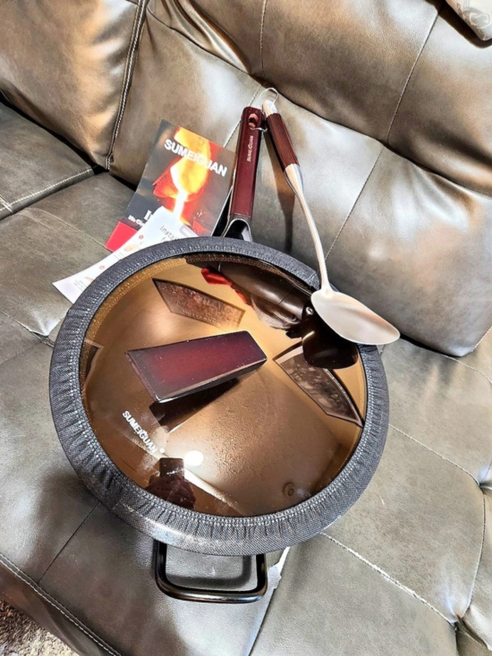 New SumeiGuan Iron Wok with Lid and Spatula Black & Brown
